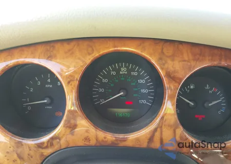 1998 Jaguar Xj8 Vanden Plas z USA, uszkodzony, nr VIN SAJKX6244WC843747